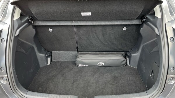 Used Toyota Yaris 2024 for sale - 75274371: Photo 15