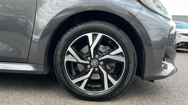 Used Toyota Yaris 2024 for sale - 75274371: Photo 20