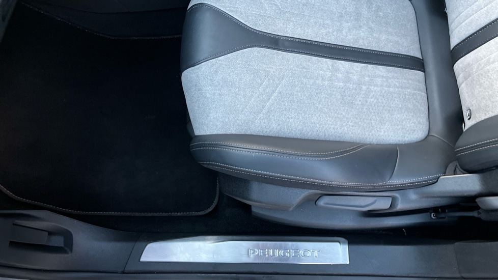 Used Peugeot 3008 2021 for sale - 76901251: Photo 33