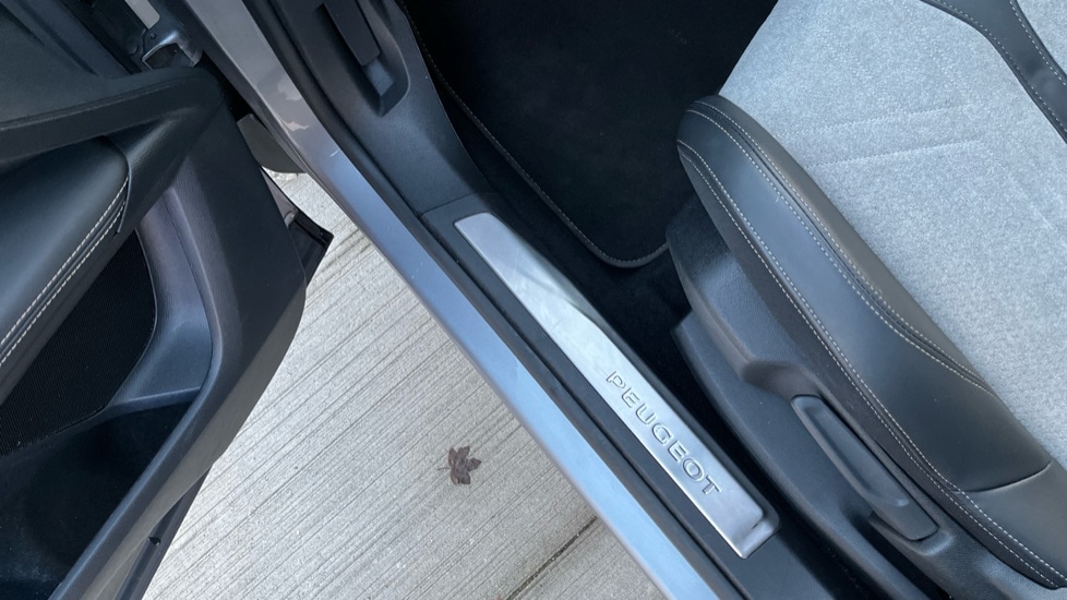 Used Peugeot 3008 2021 for sale - 76901251: Photo 38