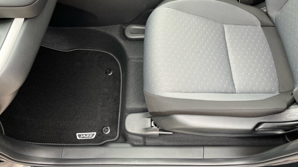 Used Honda Jazz 2025 for sale - 76161495: Photo 30