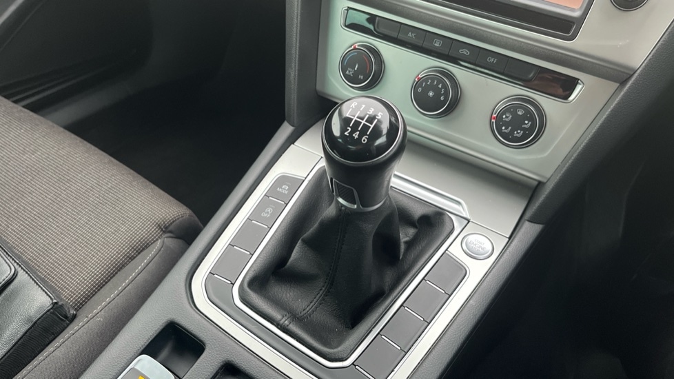 Used Volkswagen Passat 2016 for sale - 76623558: Photo 28