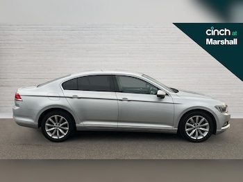 Used Volkswagen Passat 2016 for sale - 76623558: Photo