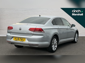 Used Volkswagen Passat 2016 for sale - 76623558: Photo
