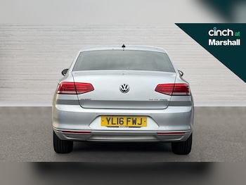 Used Volkswagen Passat 2016 for sale - 76623558: Photo