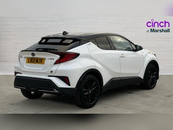 Used Toyota C-HR 2021 for sale - 76881811: Photo