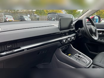 Used Honda CR-V 2025 for sale - 76161348: Photo 2
