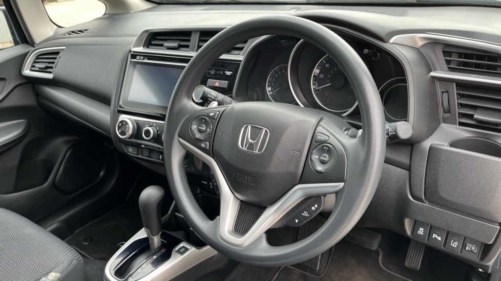 Used Honda Jazz 2018 for sale - 76668230: Photo 14