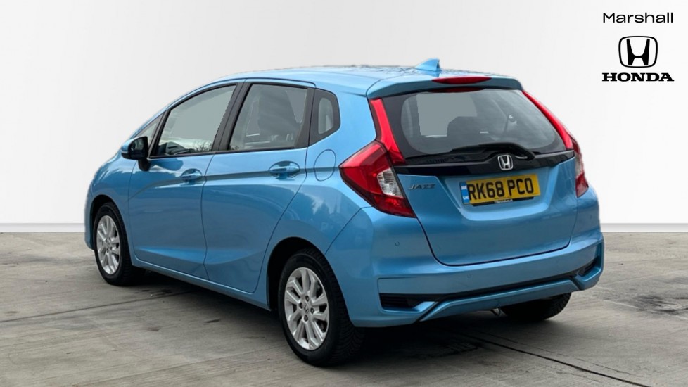 Used Honda Jazz 2018 for sale - 76668230: Photo 3