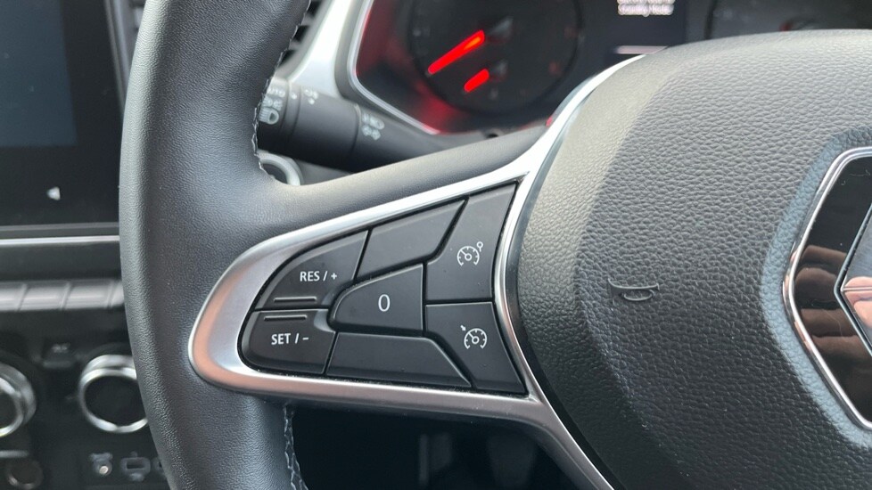 Used Renault Captur 2021 for sale - 76539996: Photo 24