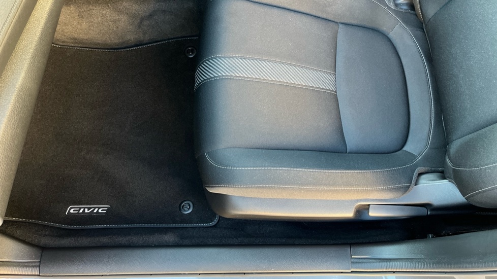 Used Honda Civic 2017 for sale - 76933263: Photo 30