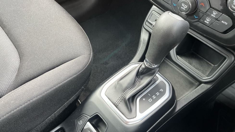 Used Jeep Renegade 2019 for sale - 76519386: Photo 27