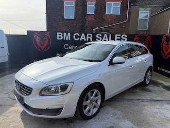 Used Volvo V60 2014 for sale - 79426065: Photo
