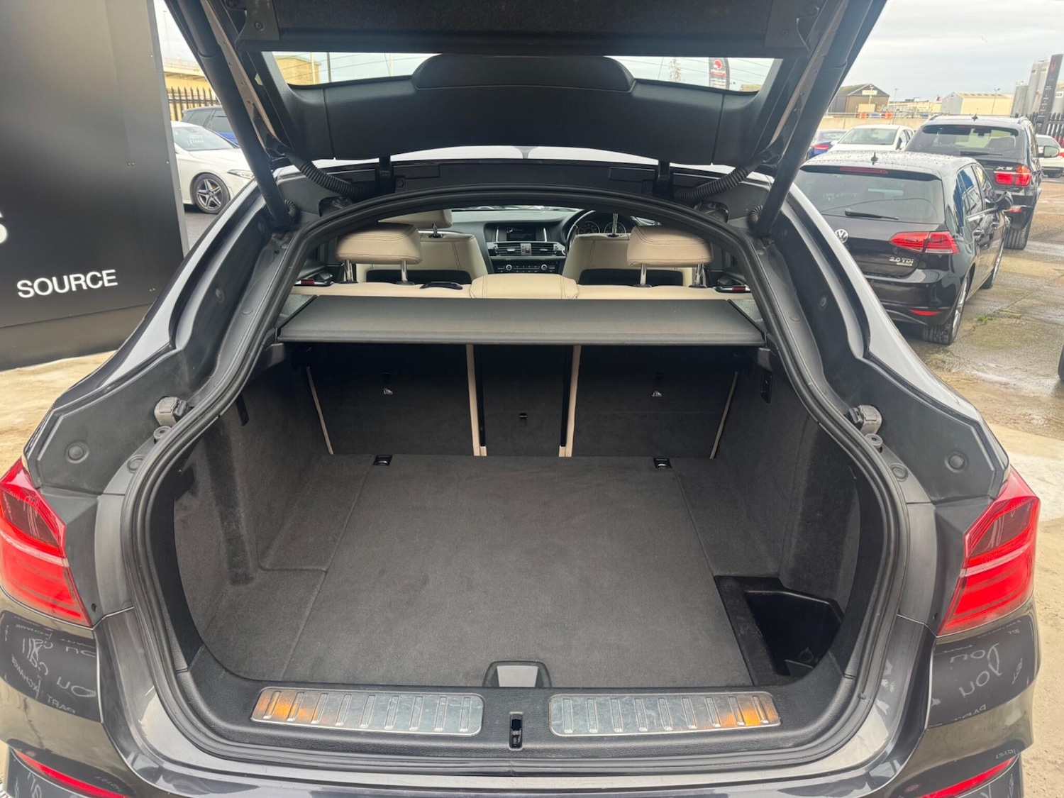 Used BMW X4 2017 for sale - 77015974: Photo 15