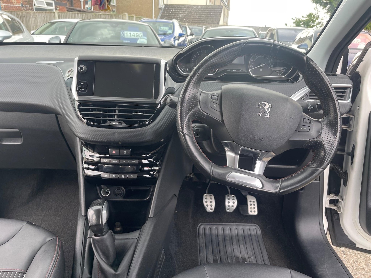 Used Peugeot 208 2015 for sale - 76349716: Photo 17