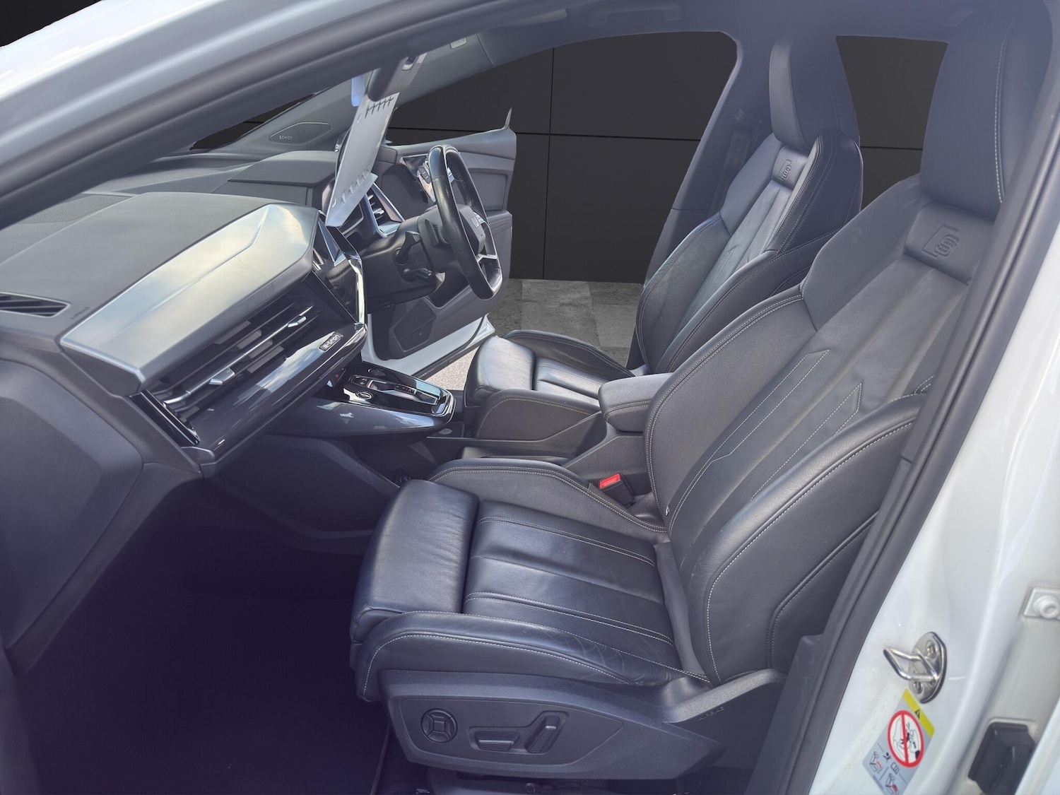 Used Audi Q4 e-tron 2021 for sale - 77993341: Photo 10