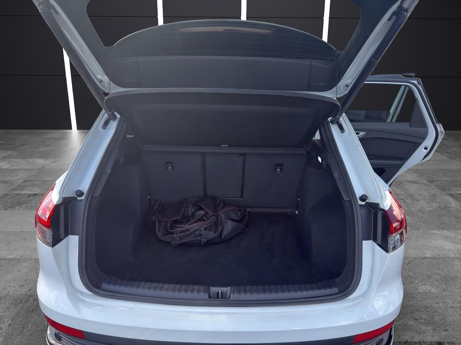 Used Audi Q4 e-tron 2021 for sale - 77993341: Photo 12