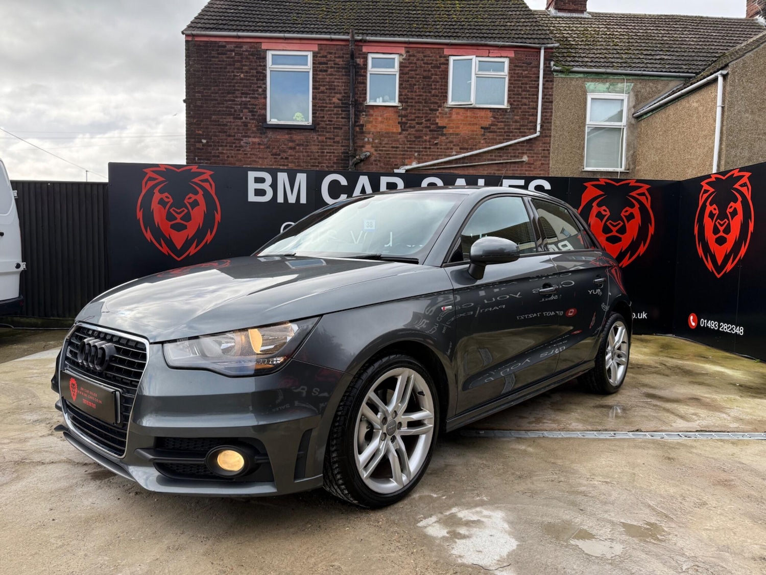 Used Audi A1 2014 for sale - 77633640: Photo 2