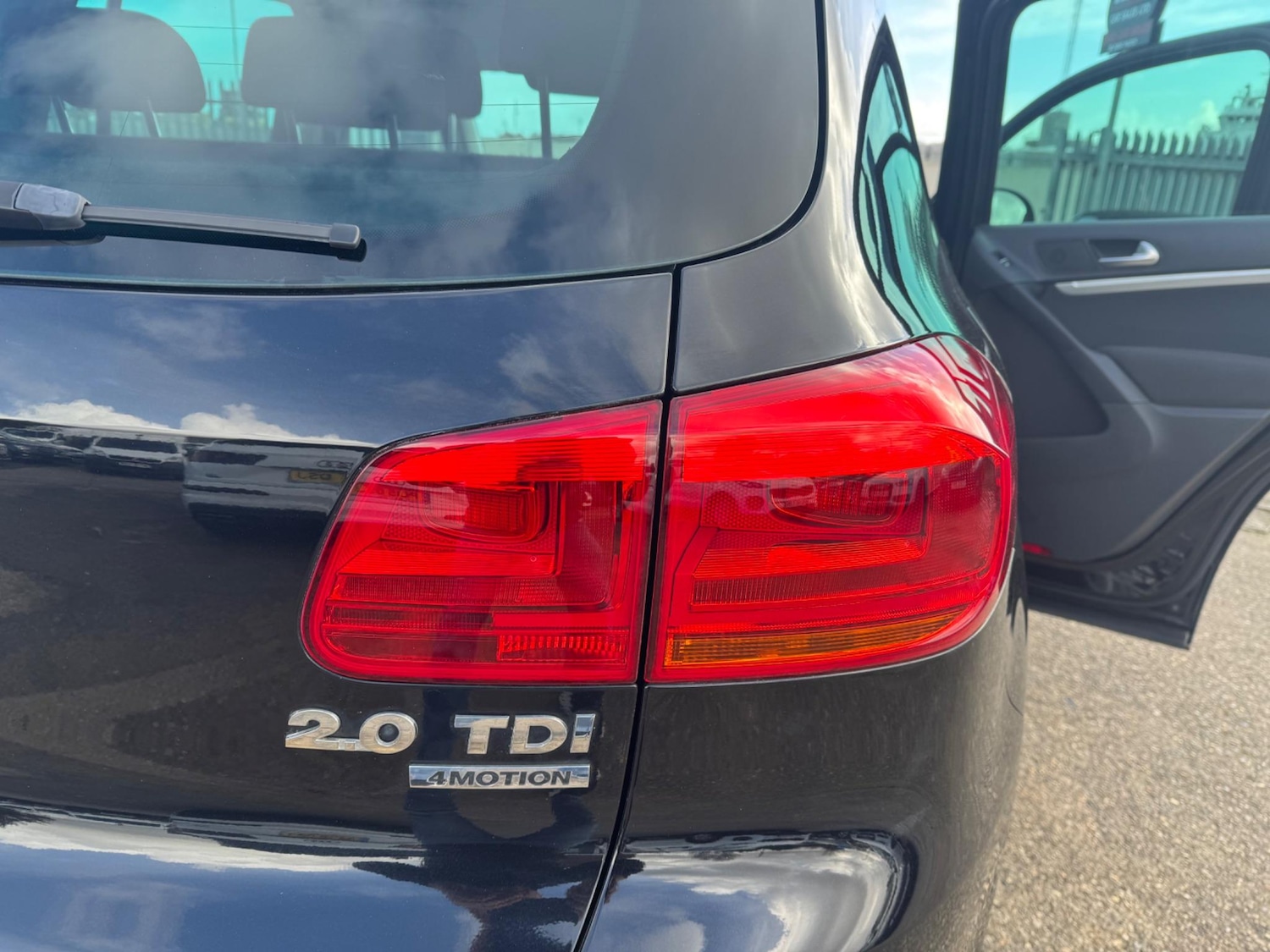 Used Volkswagen Tiguan 2014 for sale - 76349720: Photo 10