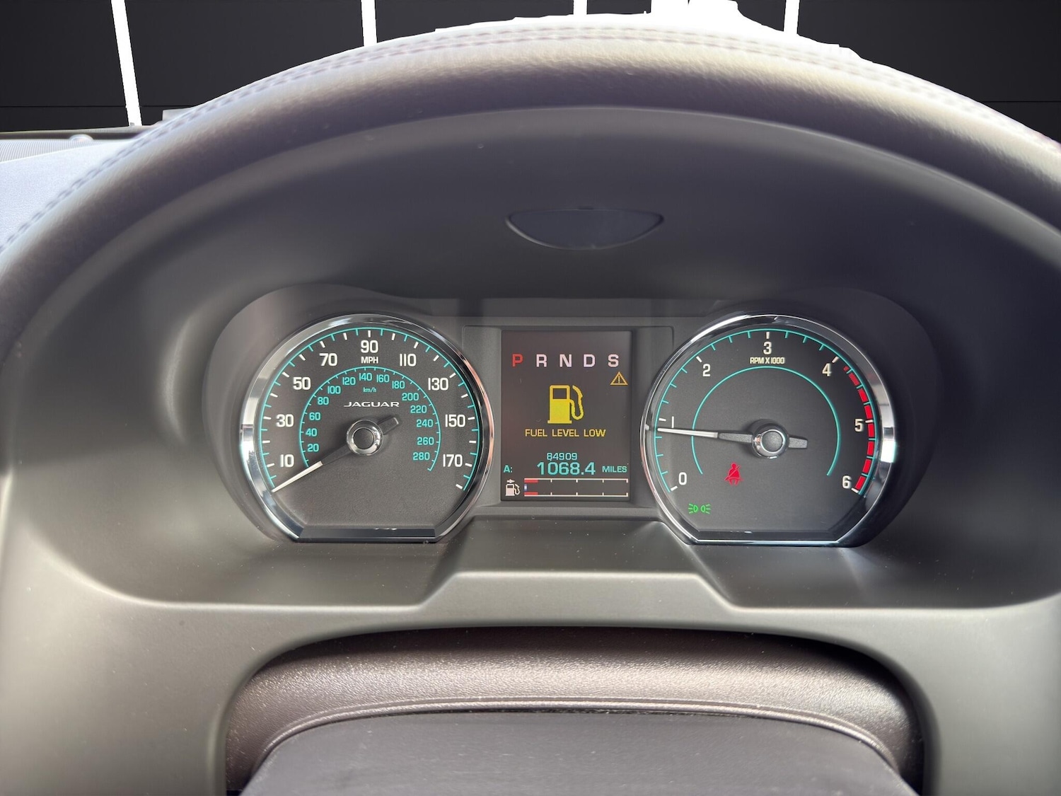 Used Jaguar XF 2014 for sale - 76348840: Photo 17