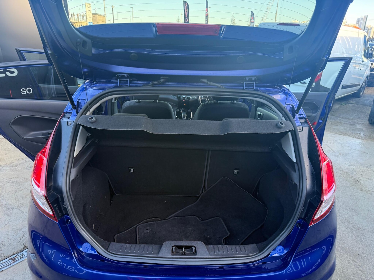 Used Ford Fiesta 2014 for sale - 76801274: Photo 15