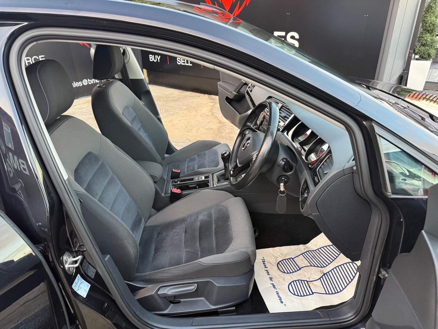 Used Volkswagen Golf 2013 for sale - 76865860: Photo 17