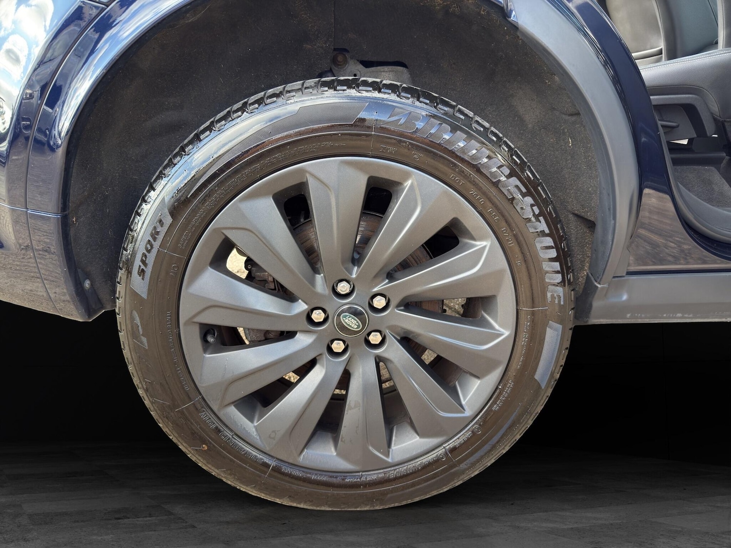 Used Land Rover Discovery Sport 2022 for sale - 76990470: Photo 9