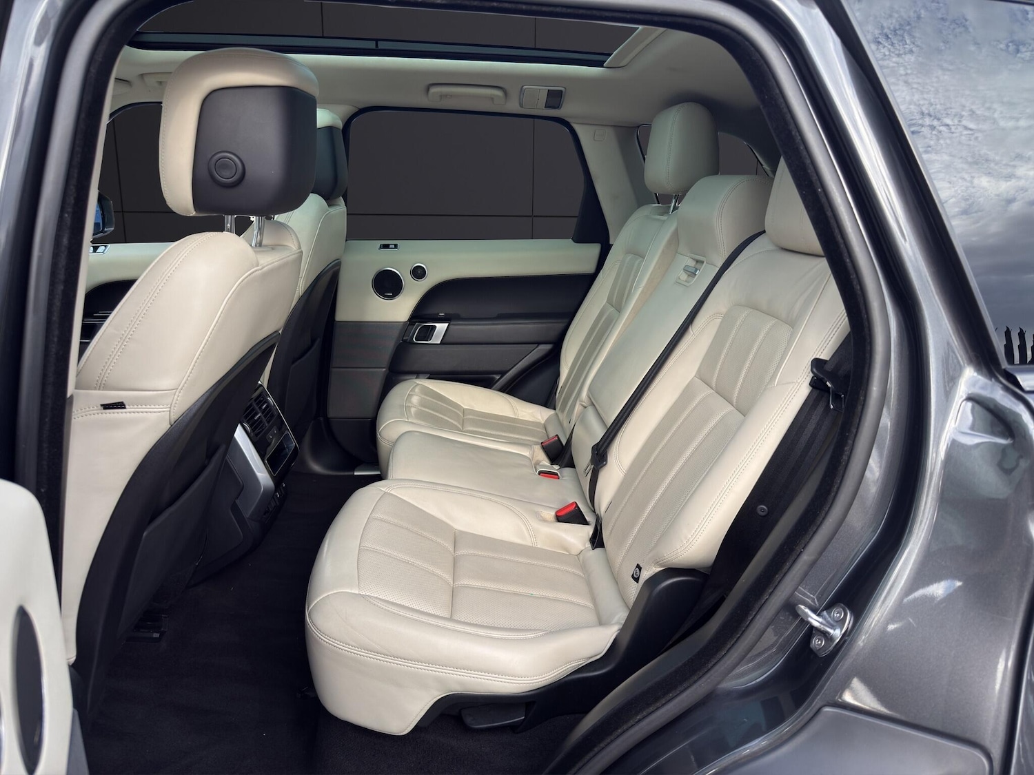 Used Land Rover Range Rover Sport 2021 for sale - 76988765: Photo 16