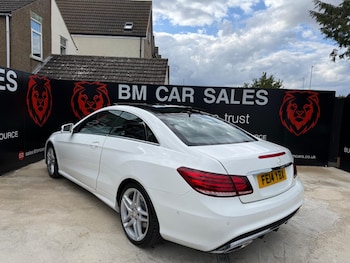 Used Mercedes-Benz E Class 2014 for sale - 79609059: Photo