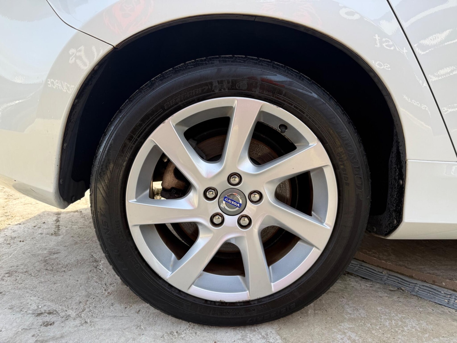 Used Volvo V60 2025 for sale - 77982927: Photo 9