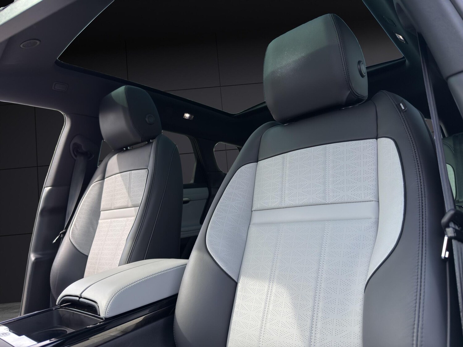 Used Land Rover Range Rover Evoque 2022 for sale - 76024586: Photo 19