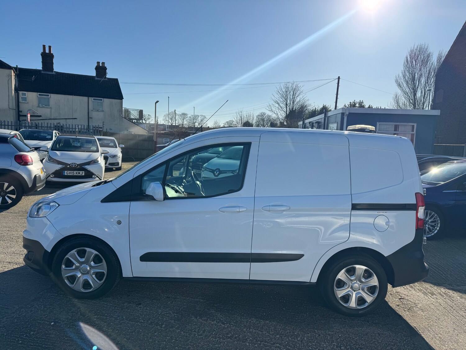 Used Ford Transit Courier 2018 for sale - 74343469: Photo 5