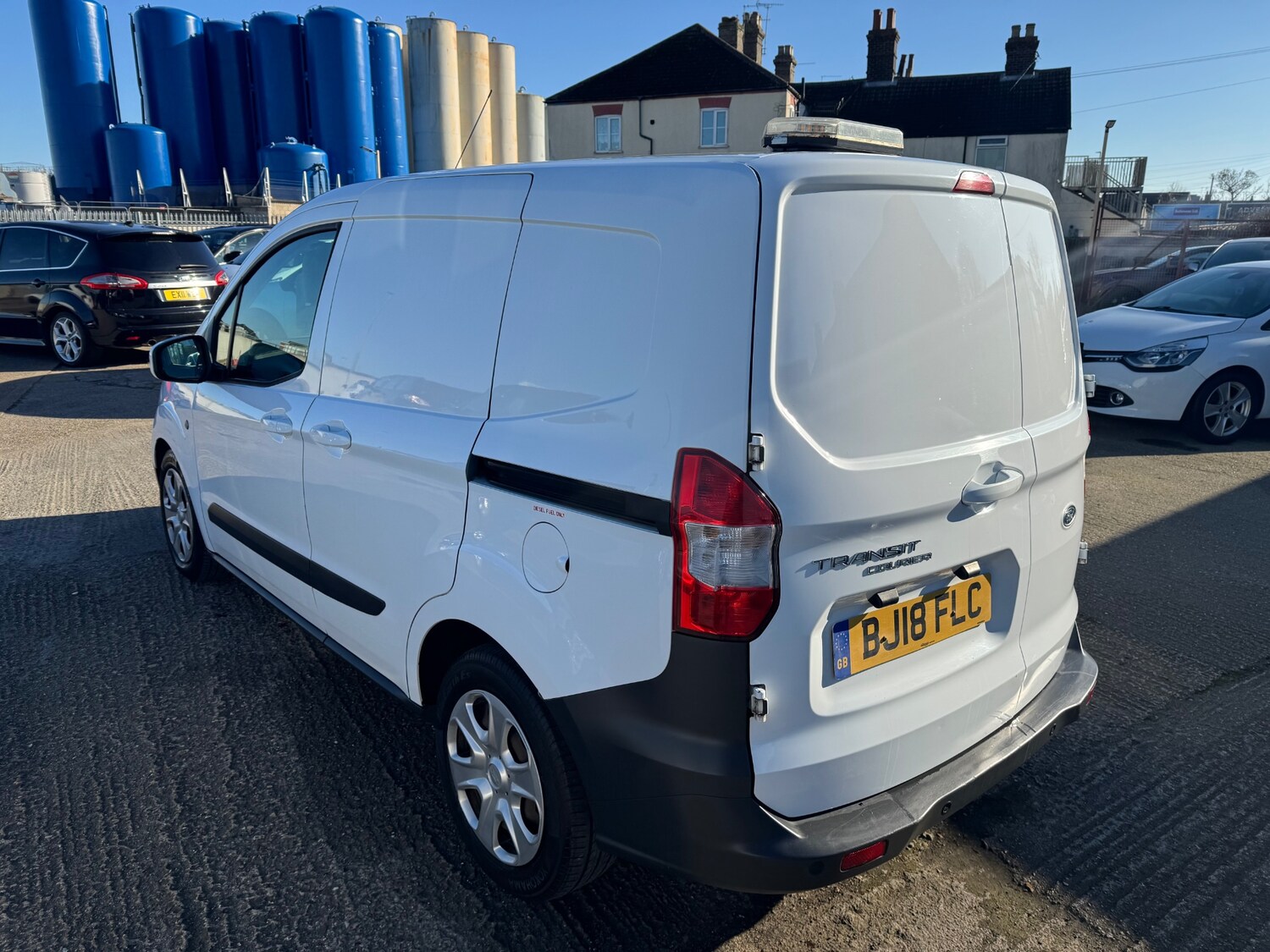 Used Ford Transit Courier 2018 for sale - 74343469: Photo 6