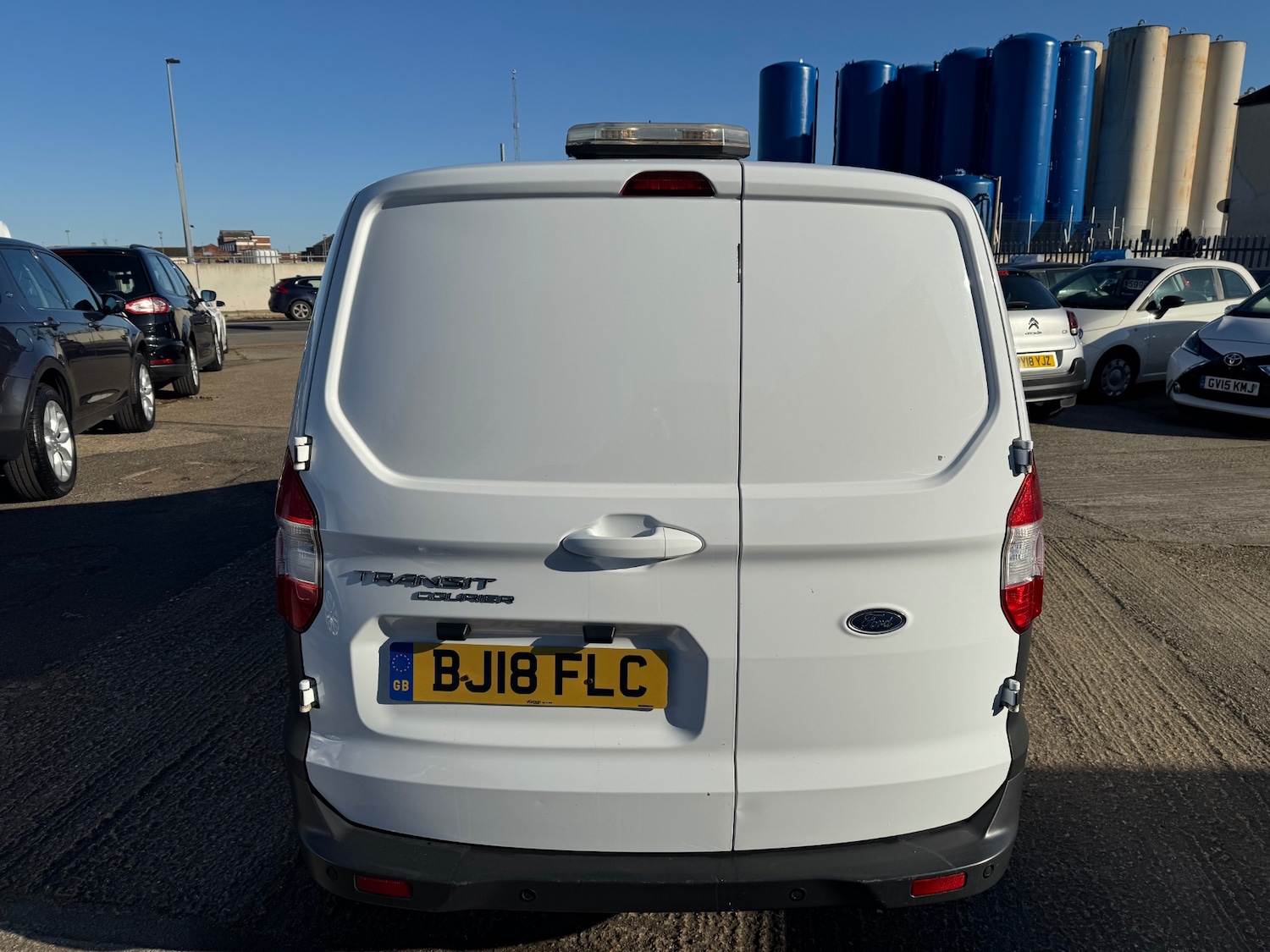 Used Ford Transit Courier 2018 for sale - 74343469: Photo 8