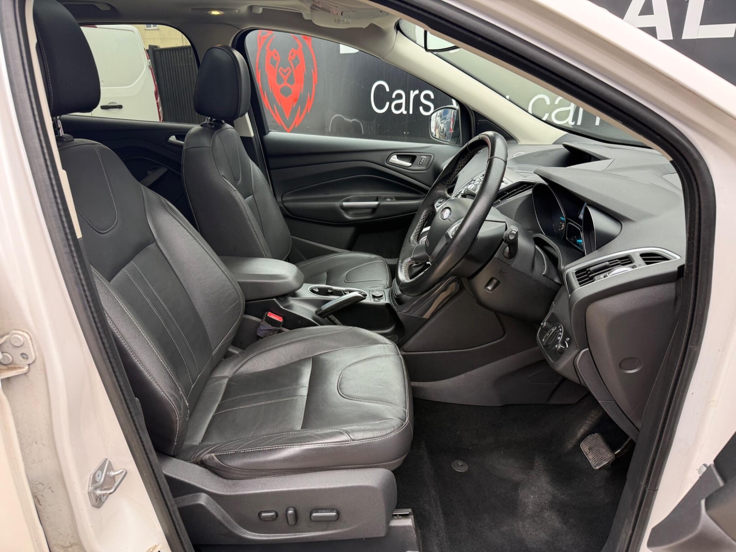 Used Ford Kuga 2014 for sale - 77794371: Photo 16