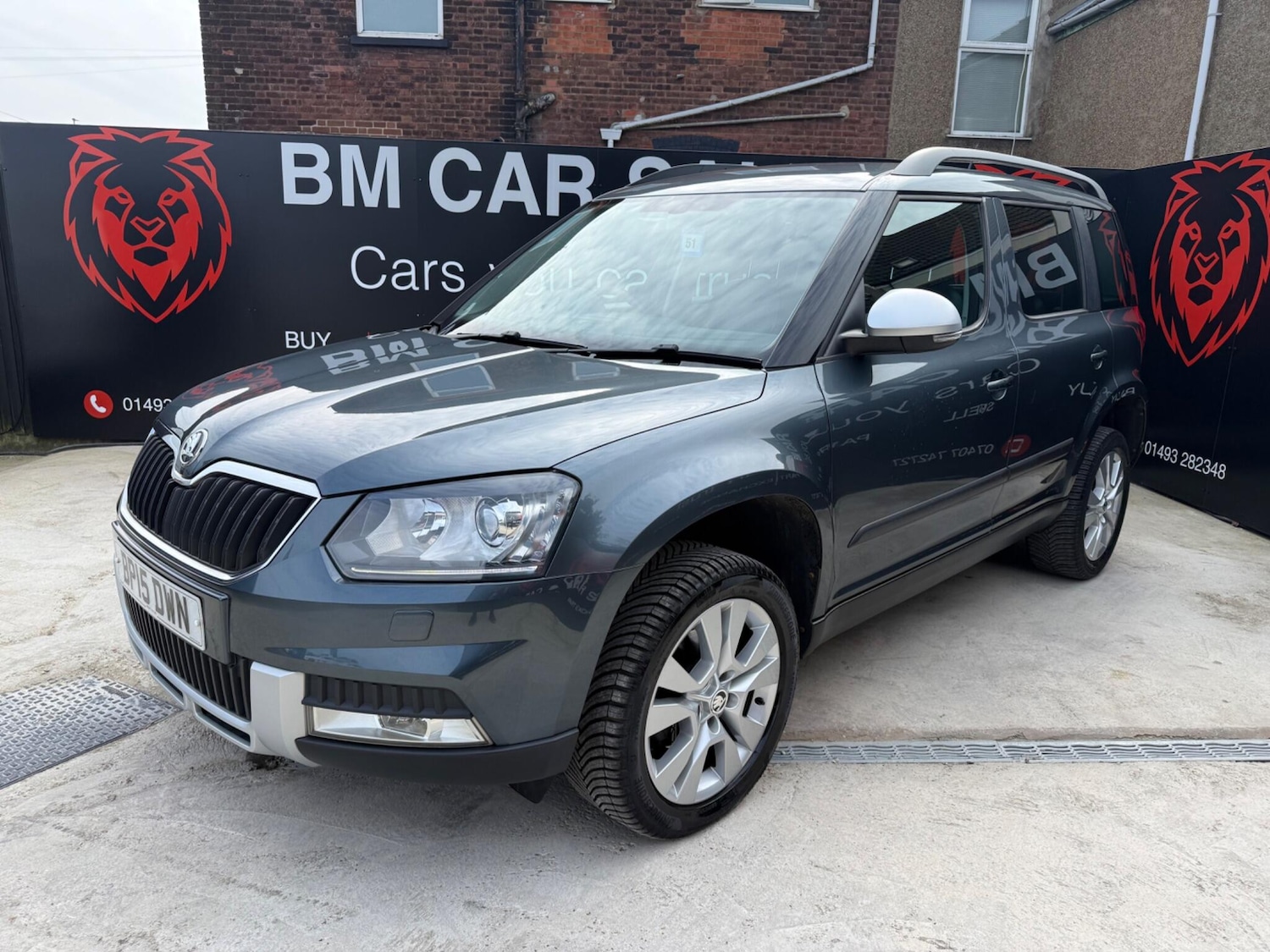Used Skoda Yeti 2015 for sale - 77993170: Photo 2