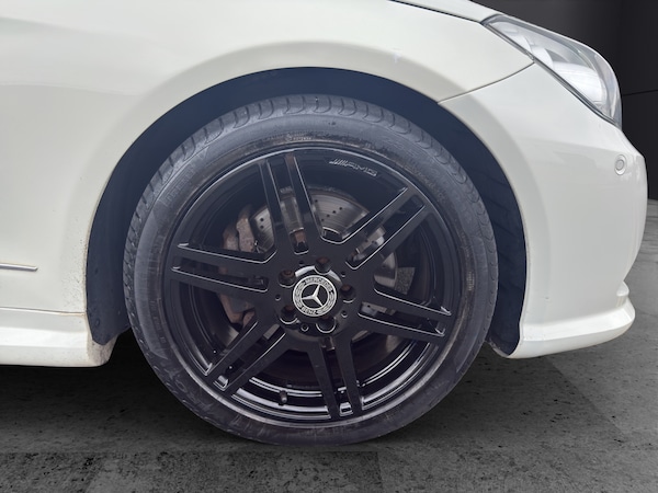 Used Mercedes-Benz E-Class 2012 for sale - 76097621: Photo 9
