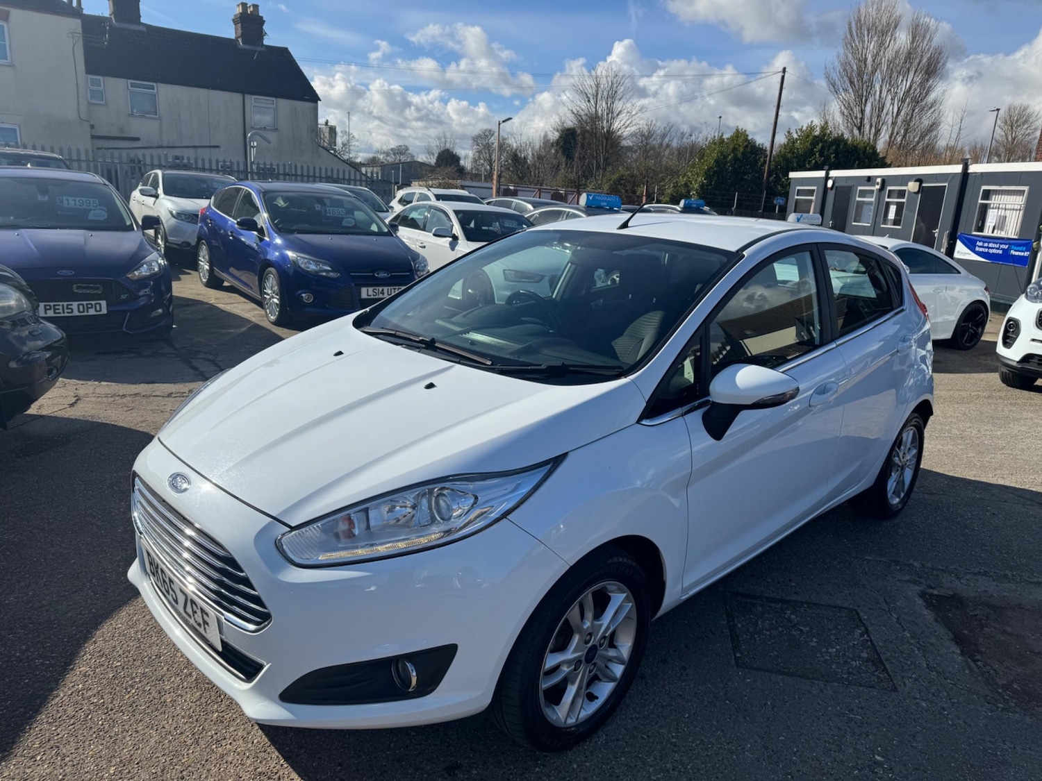 Used Ford Fiesta 2015 for sale - 76802300: Photo 1