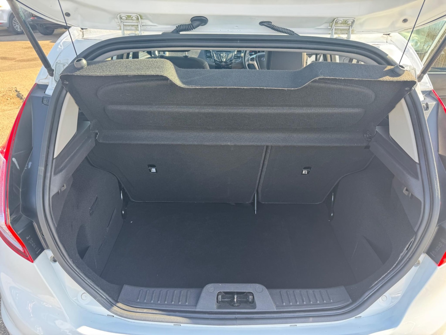 Used Ford Fiesta 2015 for sale - 76802300: Photo 12