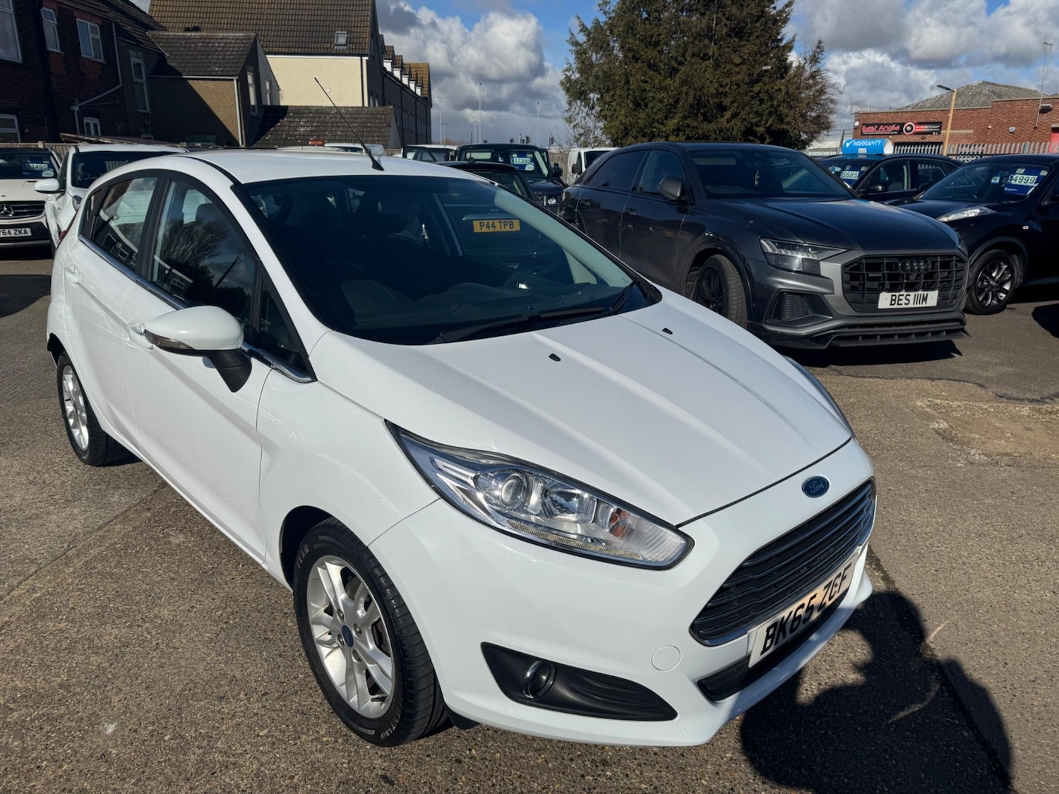 Used Ford Fiesta 2015 for sale - 76802300: Photo 2