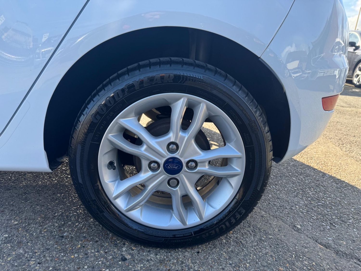 Used Ford Fiesta 2015 for sale - 76802300: Photo 9