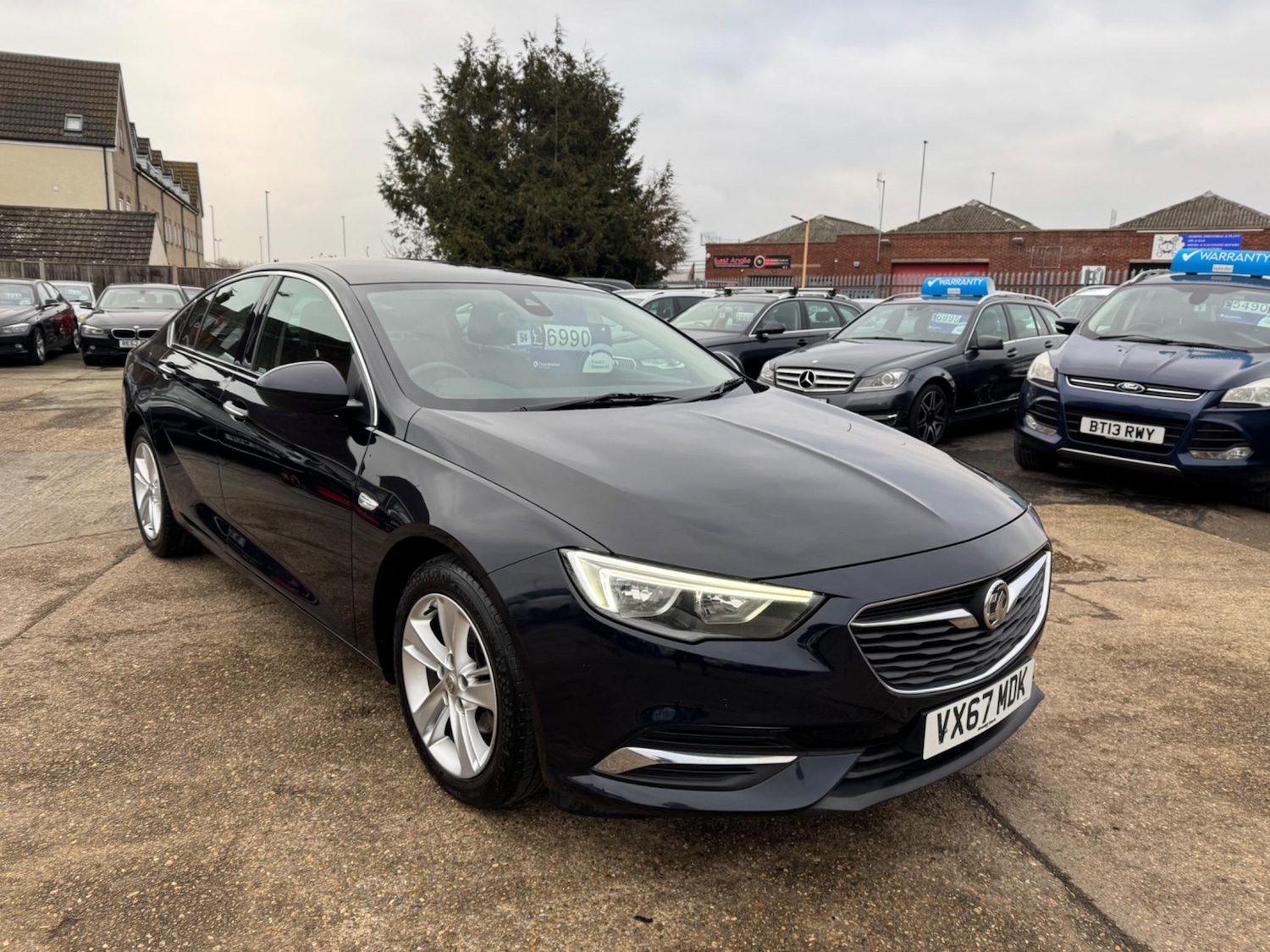 Used Vauxhall Insignia 2017 for sale - 76472212: Photo 1