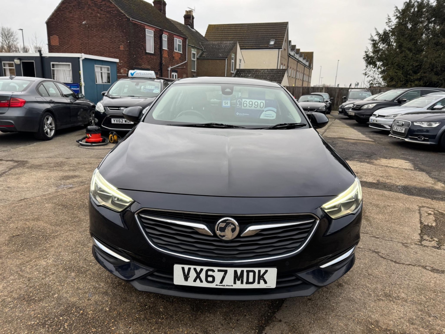 Used Vauxhall Insignia 2017 for sale - 76472212: Photo 3