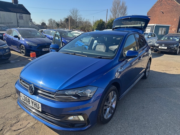 Used Volkswagen Polo 2018 for sale - 74072856: Photo 1