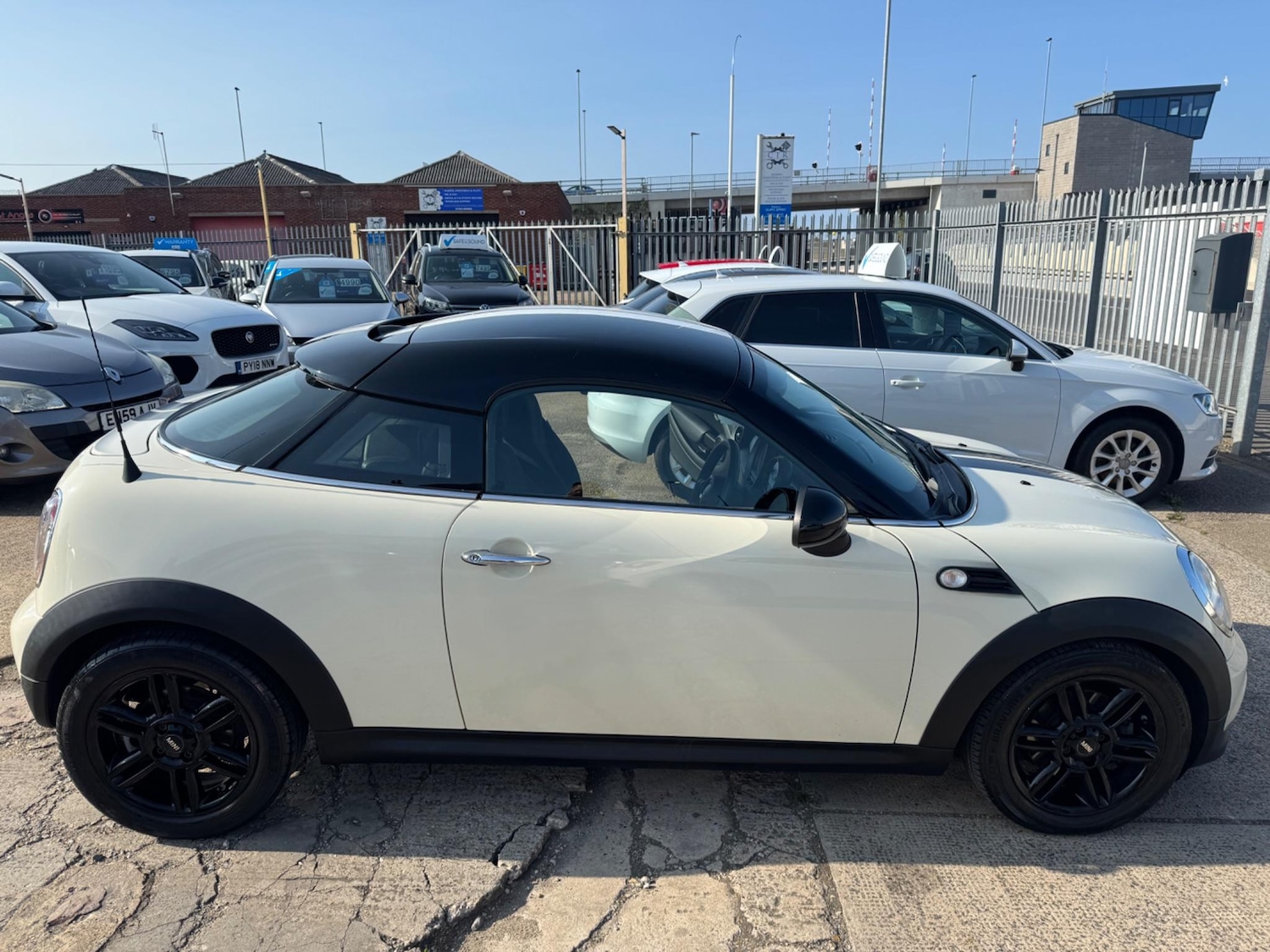 Used MINI Coupe 2015 for sale - 76349402: Photo 4