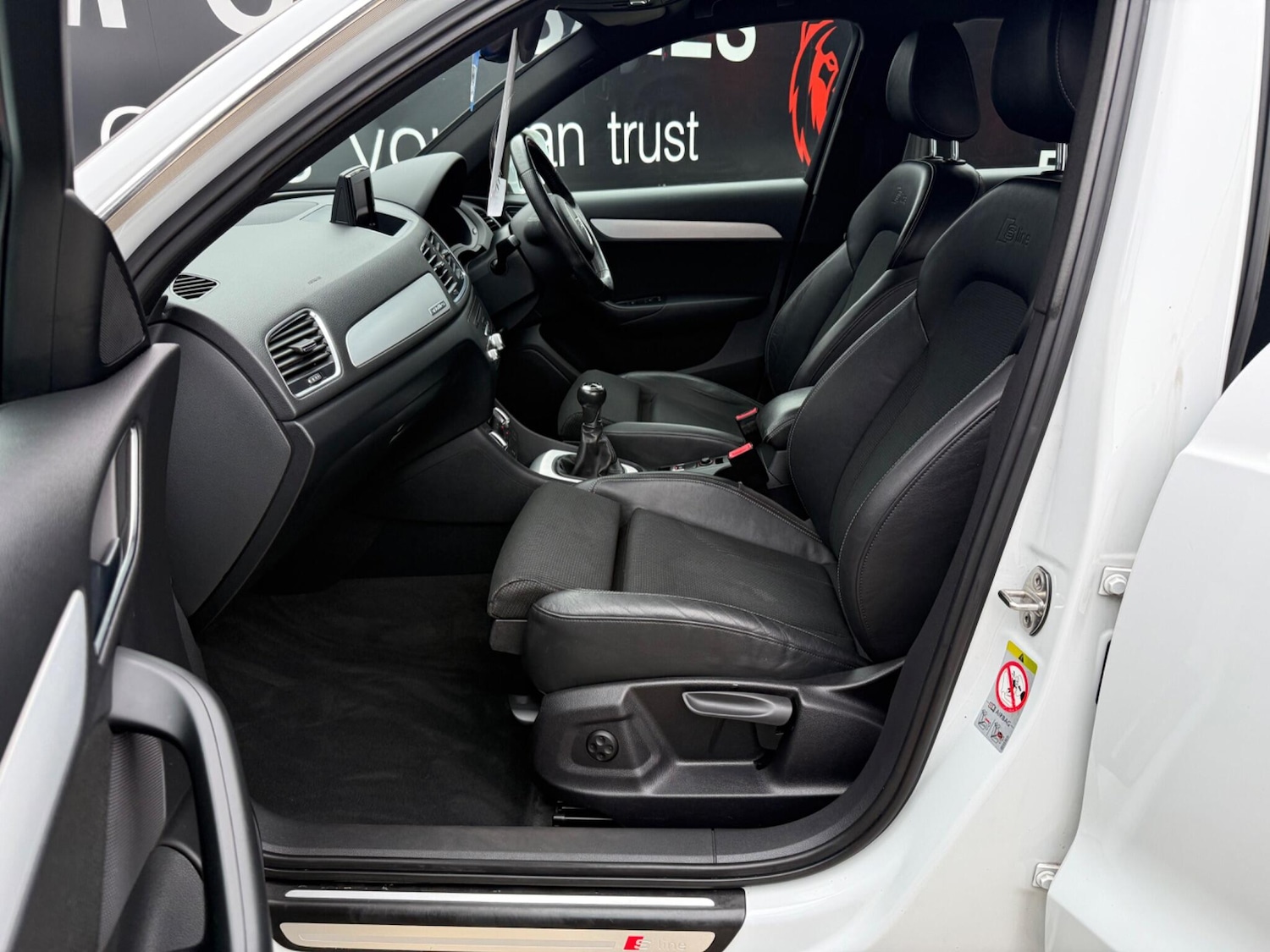 Used Audi Q3 2013 for sale - 77794052: Photo 10