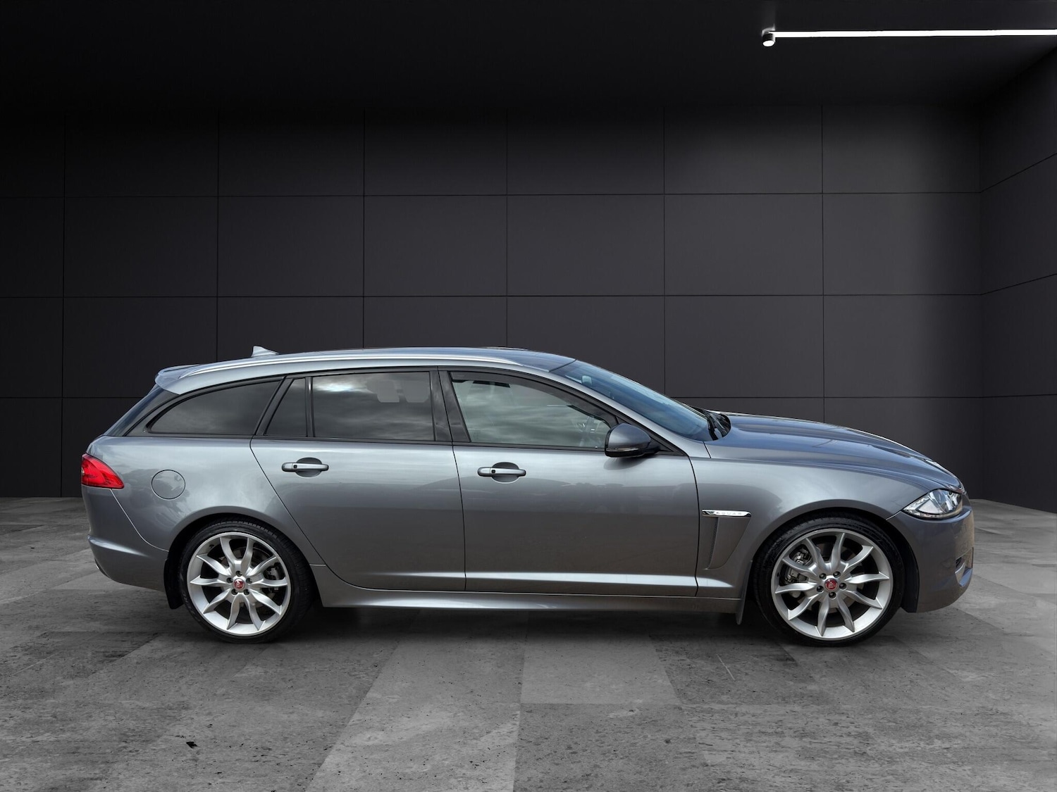 Used Jaguar XF 2014 for sale - 76988692: Photo 7