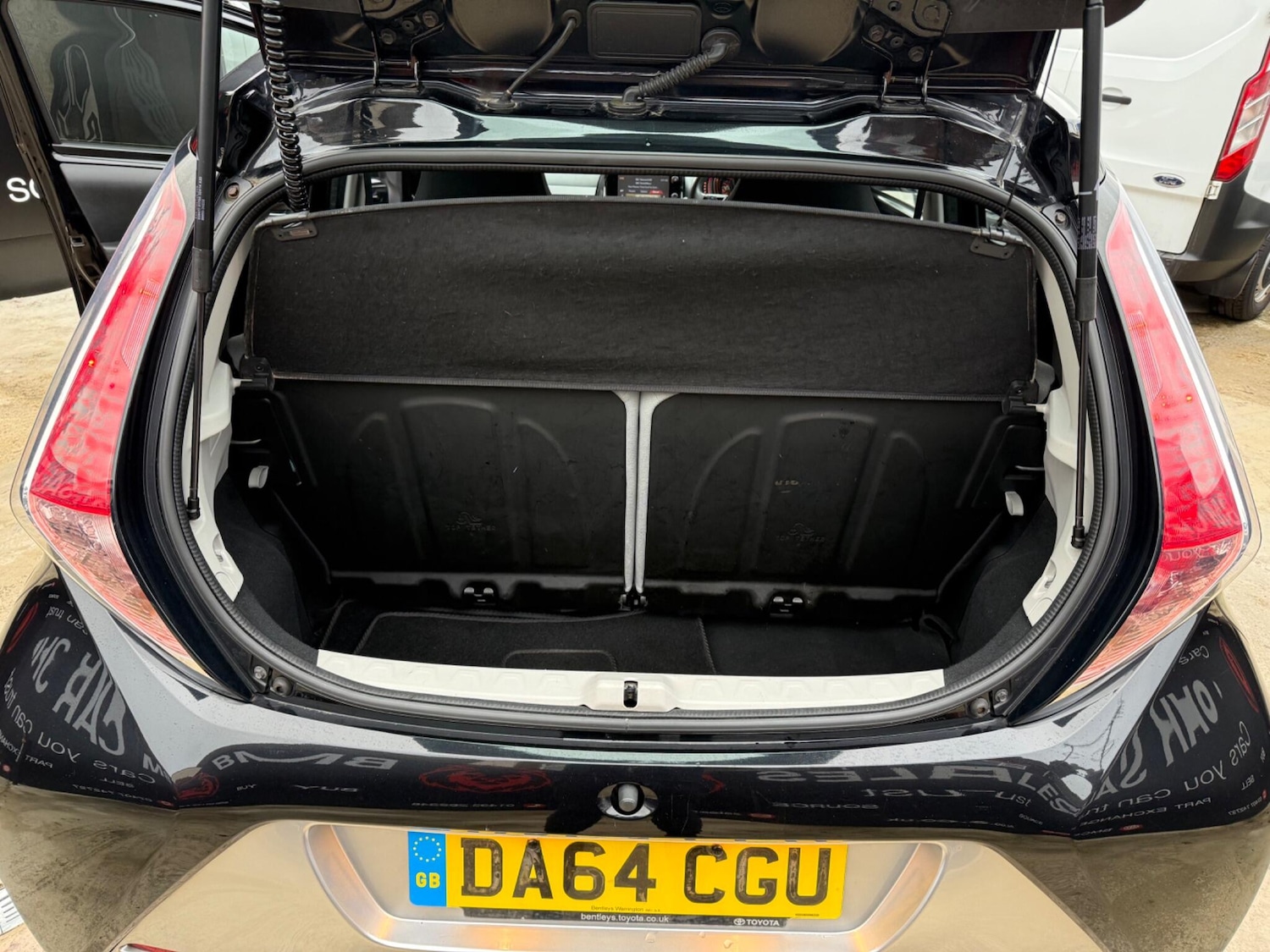 Used Toyota AYGO 2015 for sale - 76824130: Photo 13