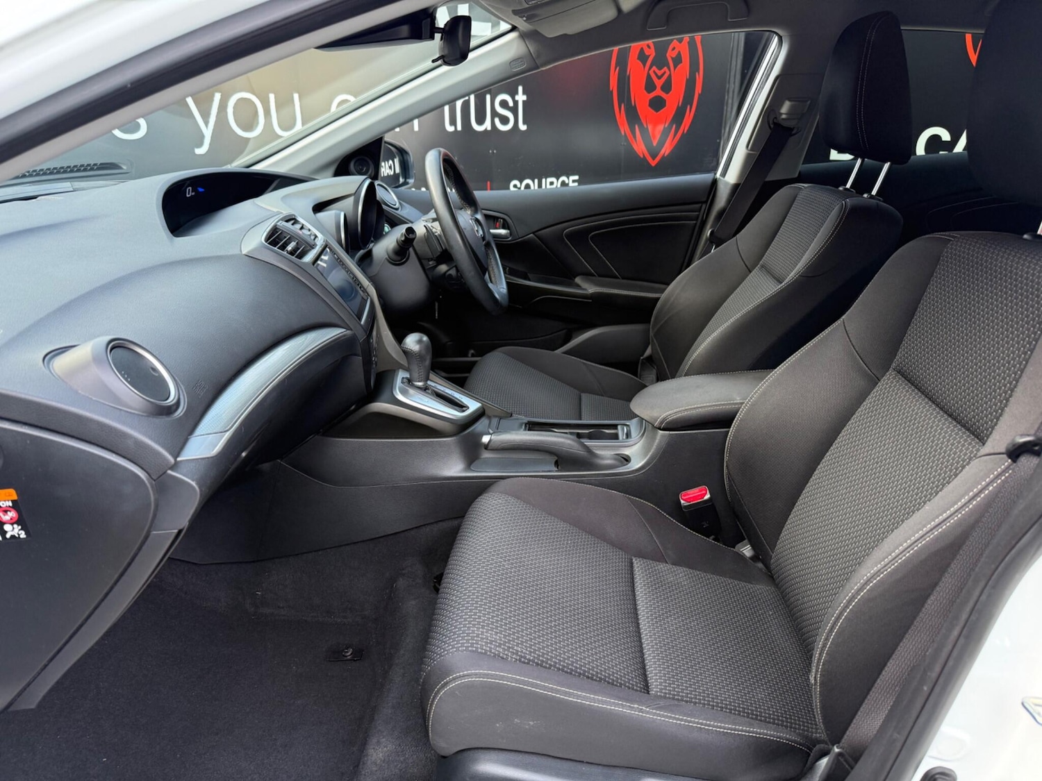 Used Honda Civic 2015 for sale - 77993345: Photo 12