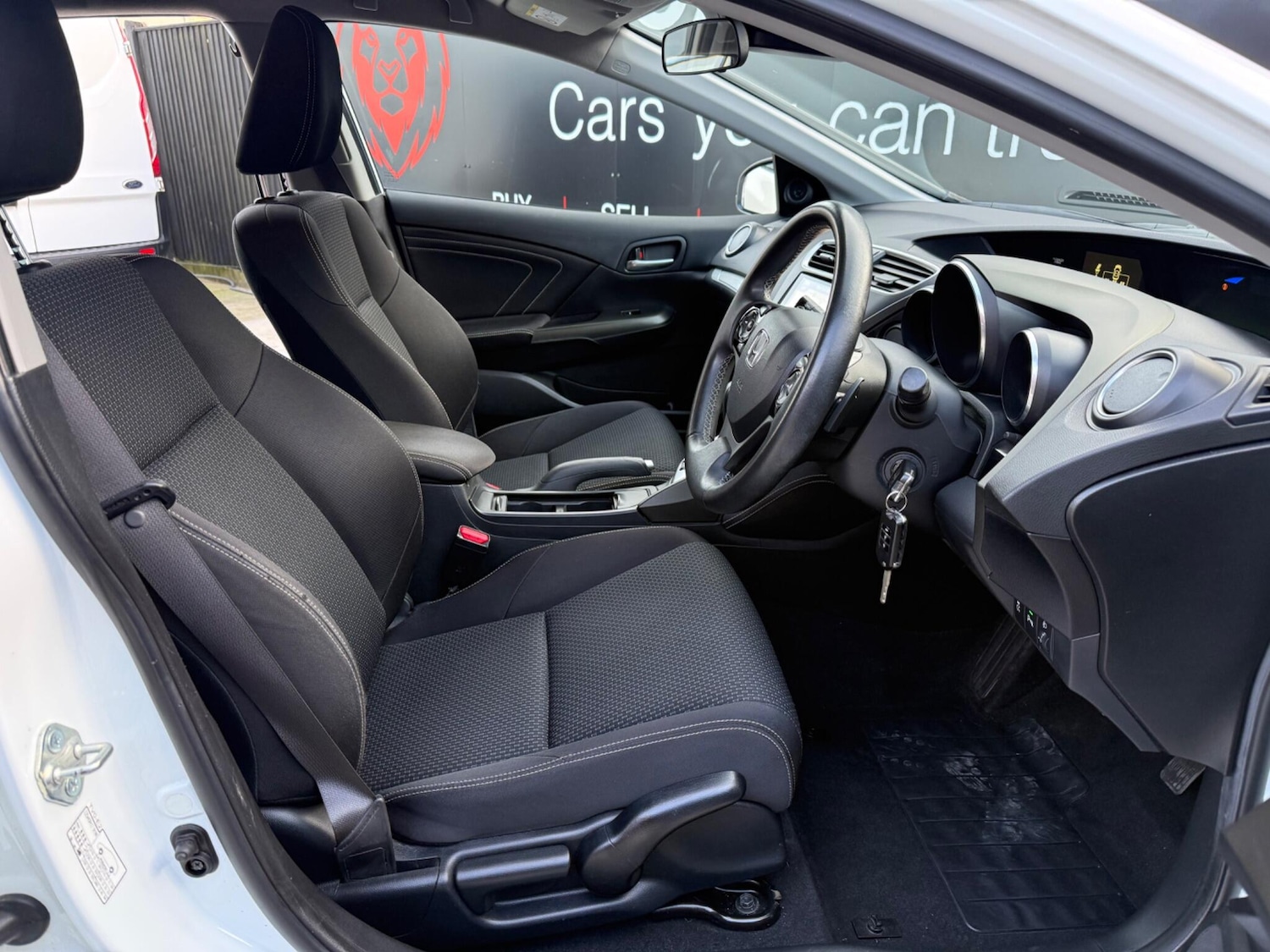 Used Honda Civic 2015 for sale - 77993345: Photo 18